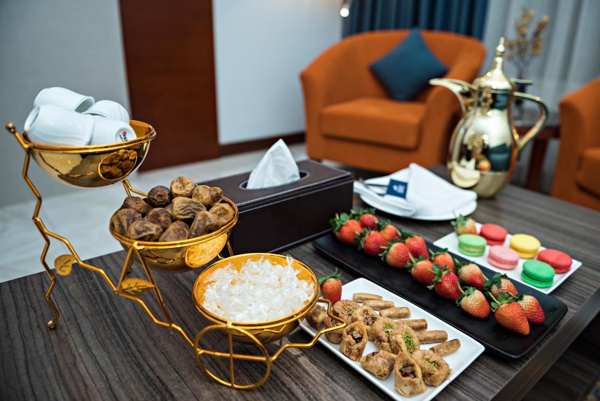 Jiwar Almasi Hotel Dżedda Zewnętrze zdjęcie